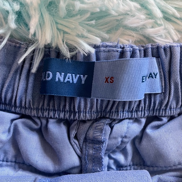 Old Navy NWT High waisted Chino Shorts 5 inch inseam size XS - Picture 3 of 5